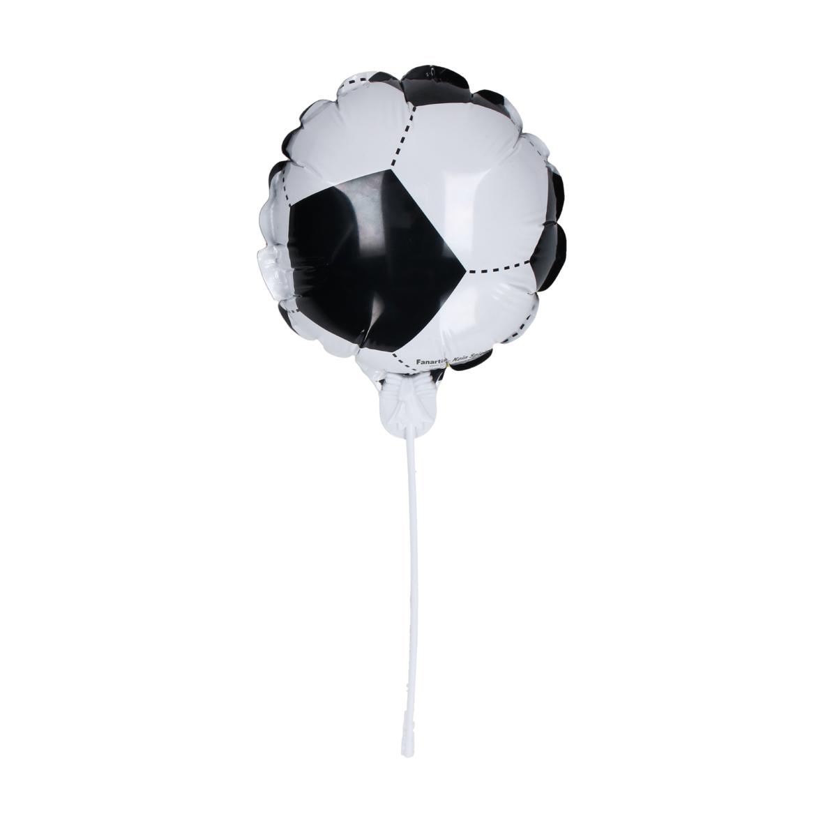 Selbstaufblasender Fußball-Ballon