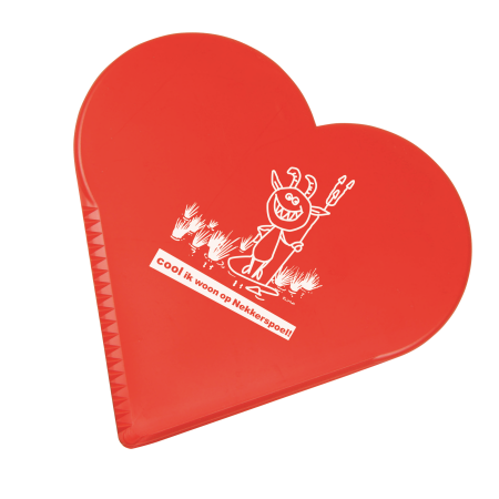 Herzförmiger Kunststoffeiskratzer - Dömitz