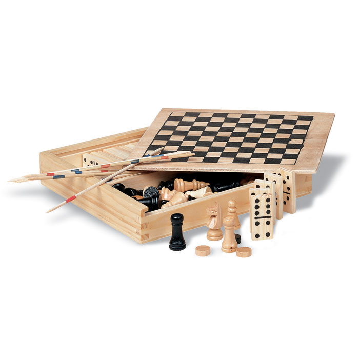 4-in-1 Wooden Game Set - Windsor