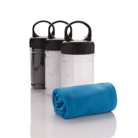 Mikrofaser-Kühltuch mit UV-Schutz und Karabinerflasche - Lüdenscheid